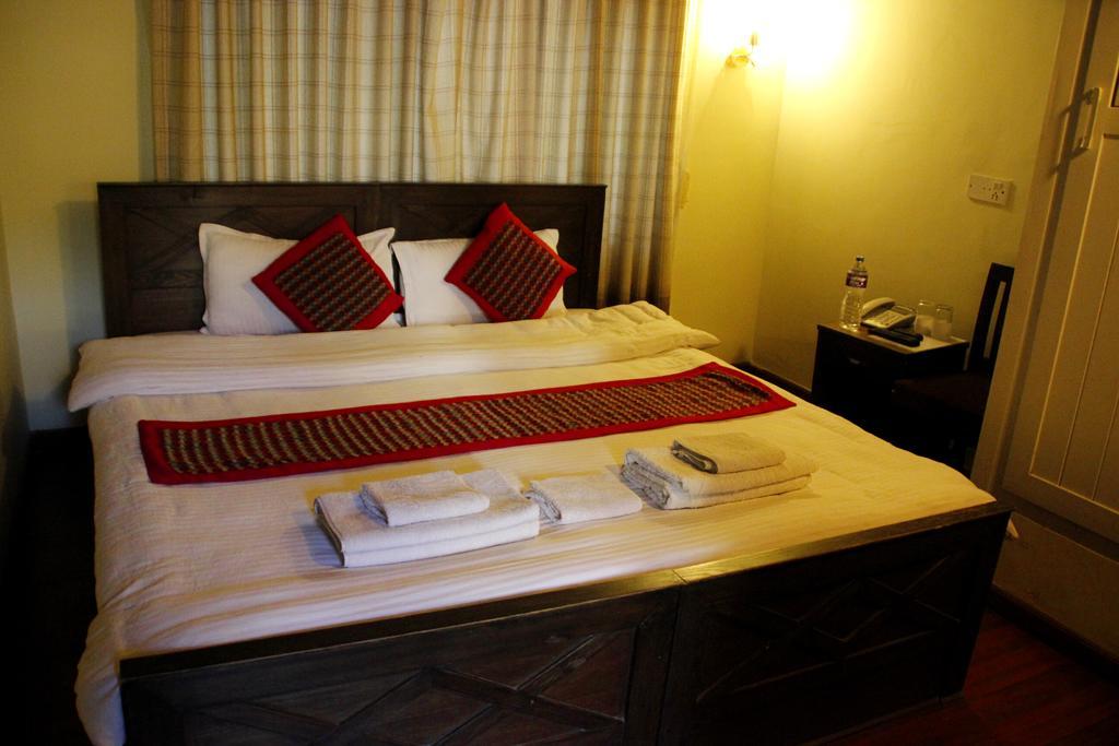 Hotel Peace N Park Kathmandu Ngoại thất bức ảnh
