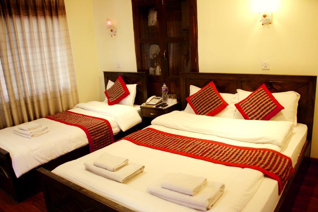 Hotel Peace N Park Kathmandu Ngoại thất bức ảnh