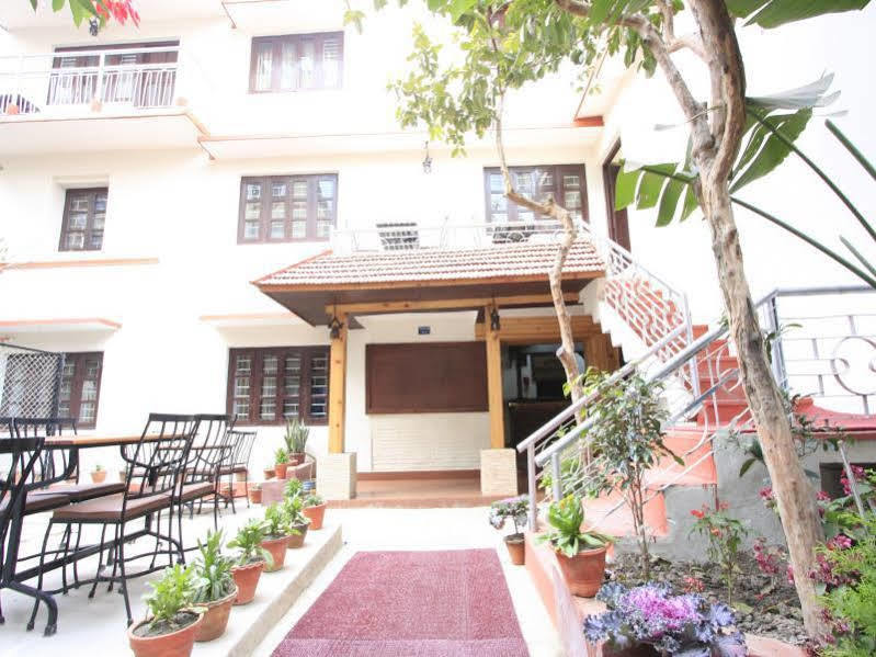 Hotel Peace N Park Kathmandu Ngoại thất bức ảnh